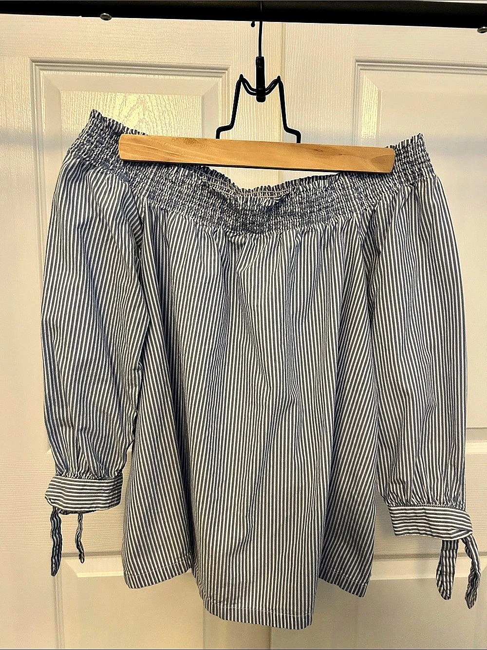 LOFT Petite Striped Tie Cuff Off The Shoulder Blouse Blue & White XS petite